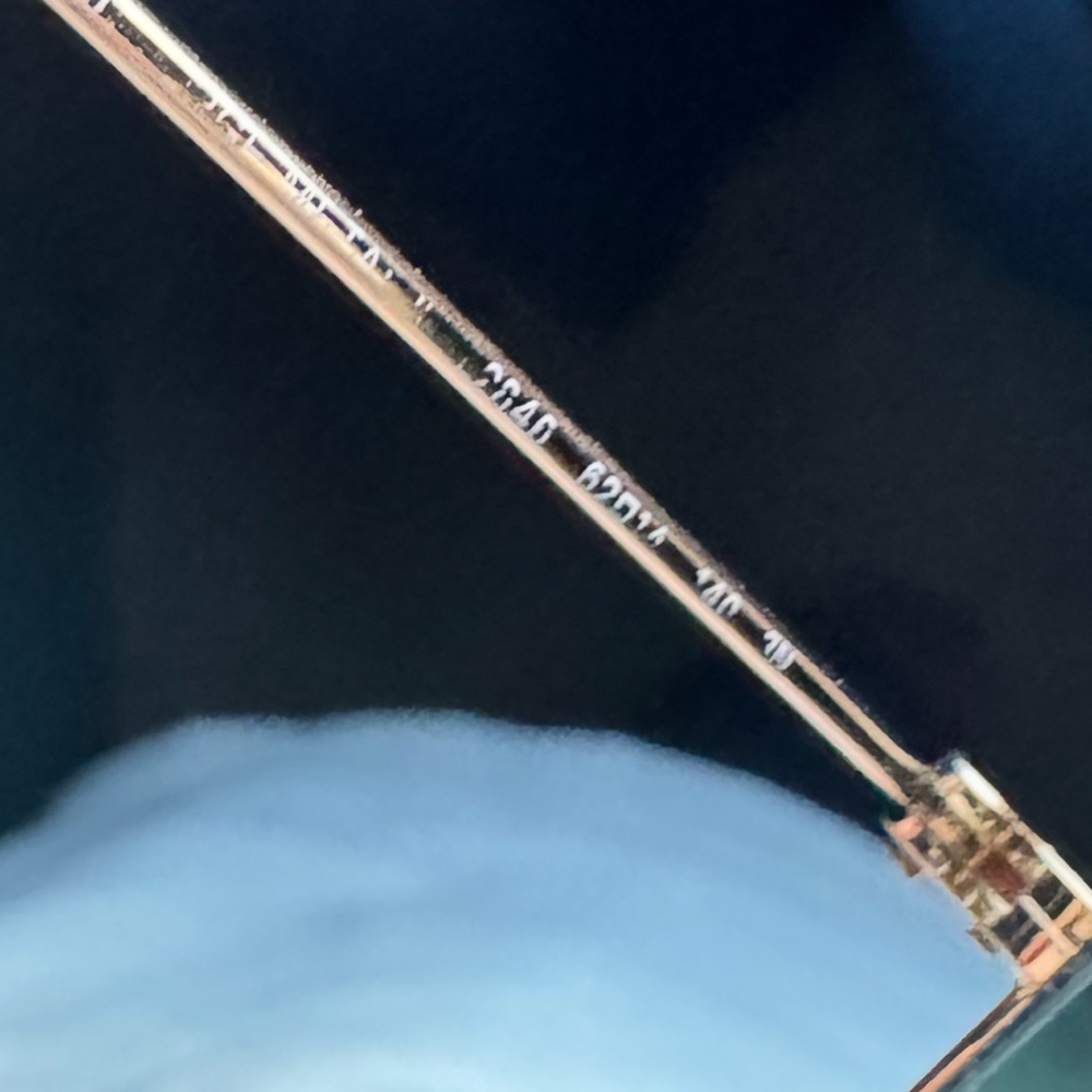 Ray-Ban Gold Frame Aviator Sunglasses - Picture 7 of 7